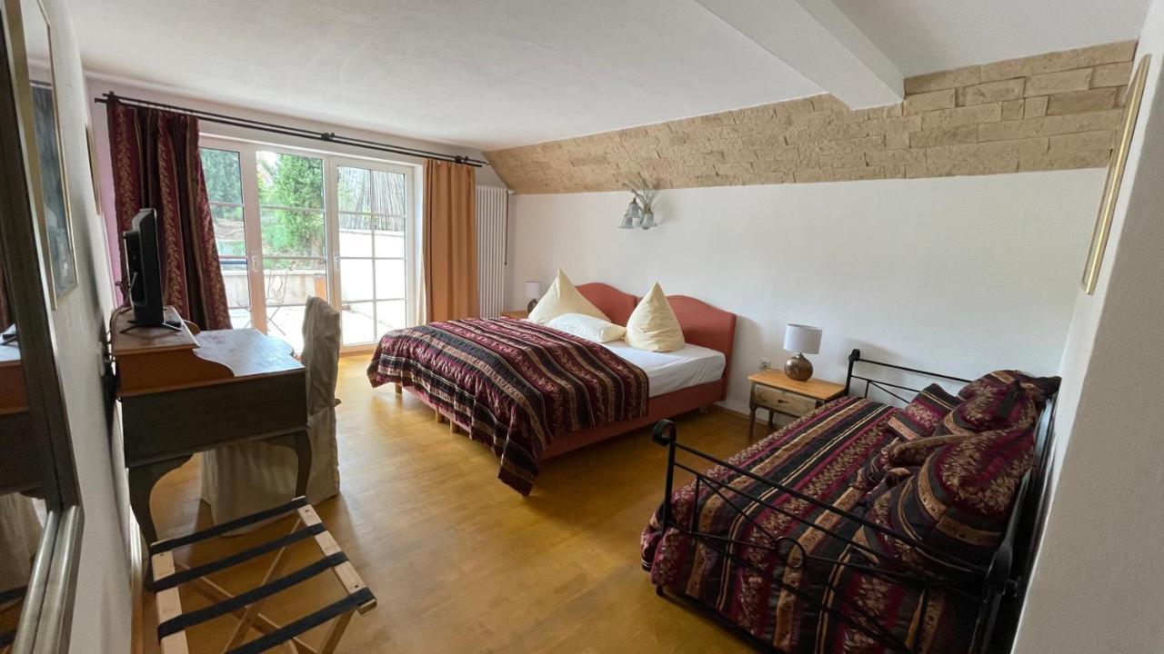 Gaestehaus Eschment Hotel Bissersheim Екстериор снимка